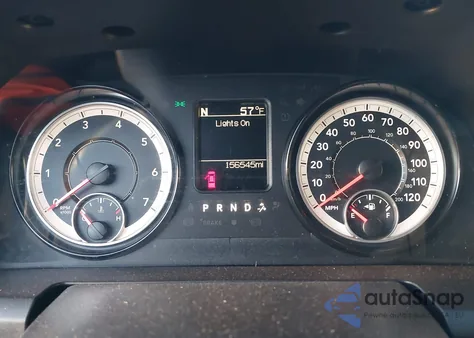 2017 Ram 1500 Slt 4X4 5'7 Box z USA, uszkodzony, nr VIN 1C6RR7LT2HS684942